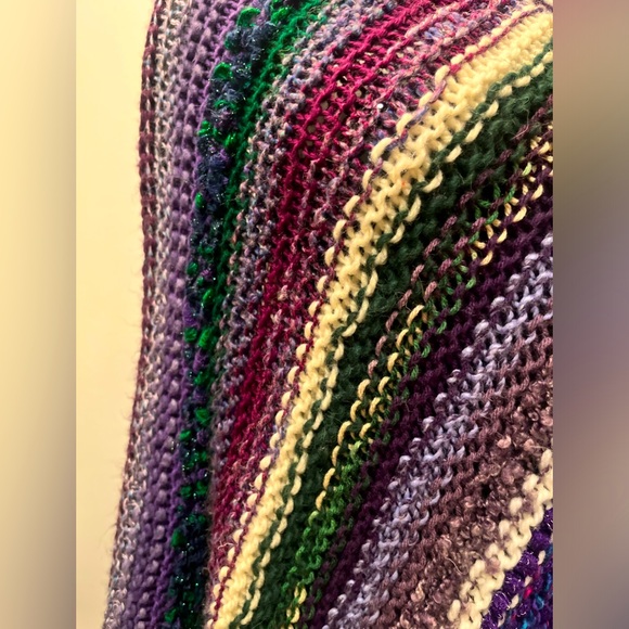Handmade Poncho from the 90’s - Picture 2 of 4
